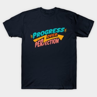 Vintage Progress Over Perfection // Retro Inspiration Motivation T-Shirt